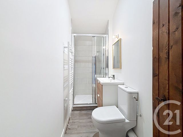 Appartement F2 à vendre - 2 pièces - 47.24 m2 - RIOM - 63 - AUVERGNE - Century 21 Agence Girard