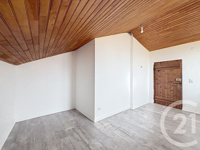Appartement F2 à vendre - 2 pièces - 47.24 m2 - RIOM - 63 - AUVERGNE - Century 21 Agence Girard