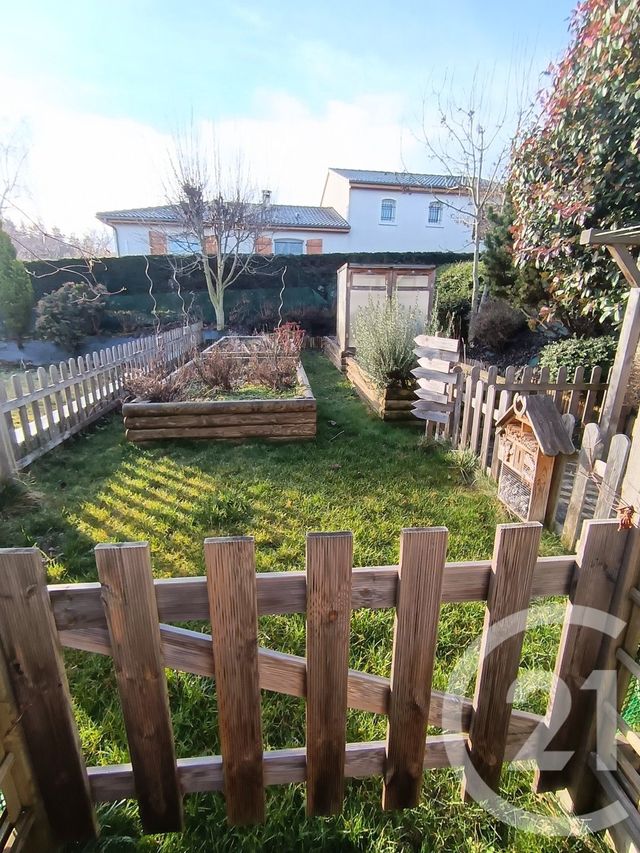 maison à vendre - 5 pièces - 156.8 m2 - CHARBONNIERES LES VARENNES - 63 - AUVERGNE - Century 21 Agence Girard