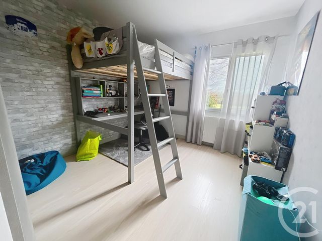 maison à vendre - 5 pièces - 156.8 m2 - CHARBONNIERES LES VARENNES - 63 - AUVERGNE - Century 21 Agence Girard