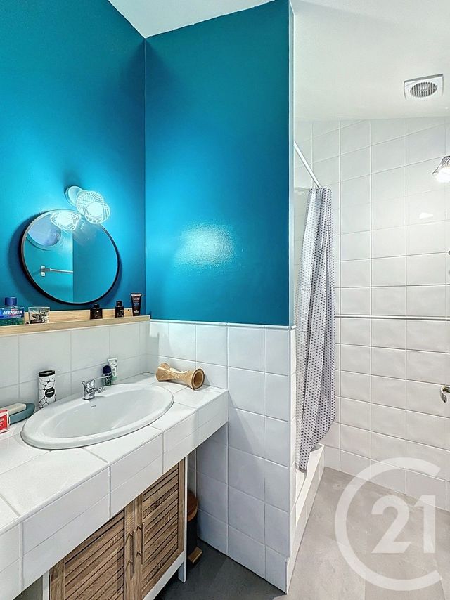 Appartement F4 à vendre - 4 pièces - 120.0 m2 - MOZAC - 63 - AUVERGNE - Century 21 Agence Girard