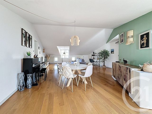 Appartement F4 à vendre - 4 pièces - 120.0 m2 - MOZAC - 63 - AUVERGNE - Century 21 Agence Girard