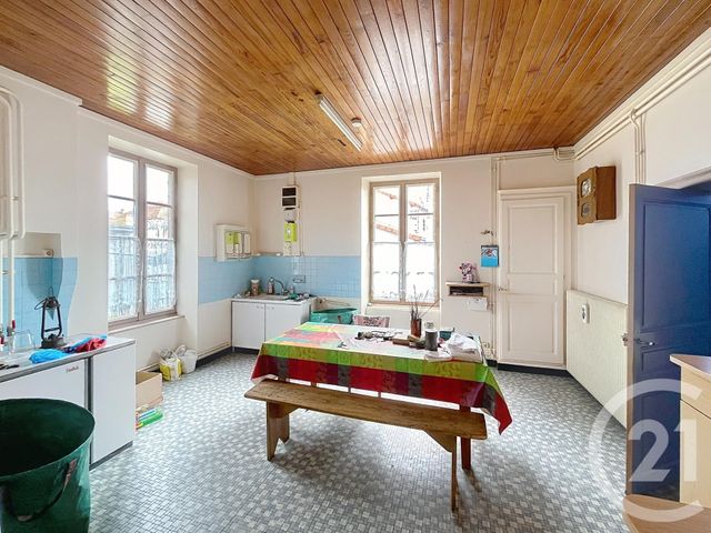 maison à vendre - 9 pièces - 173.68 m2 - SARDON - 63 - AUVERGNE - Century 21 Agence Girard