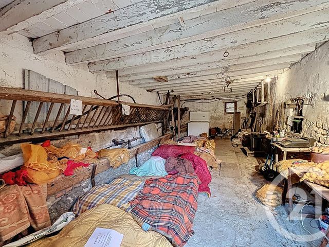 maison à vendre - 9 pièces - 173.68 m2 - SARDON - 63 - AUVERGNE - Century 21 Agence Girard