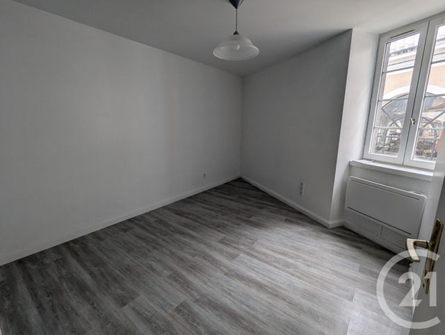 entreprise à louer - 50.0 m2 - RIOM - 63 - AUVERGNE - Century 21 Agence Girard