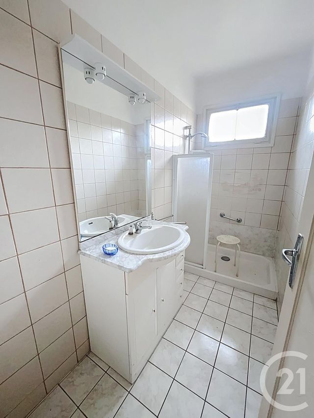 maison à vendre - 4 pièces - 70.0 m2 - RIOM - 63 - AUVERGNE - Century 21 Agence Girard