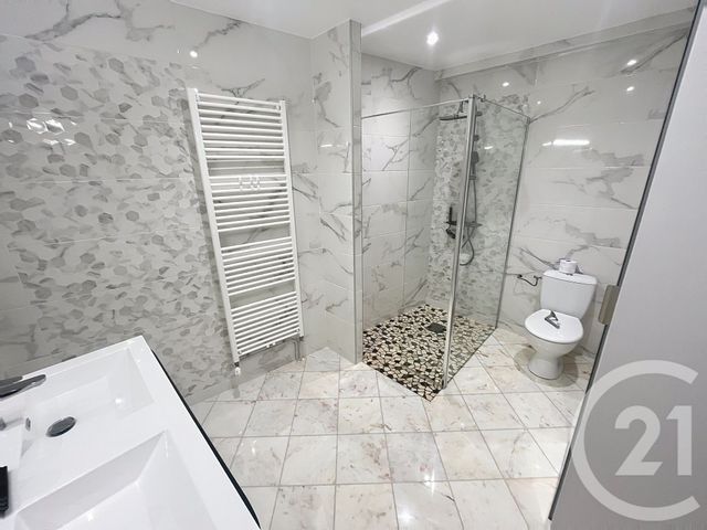 maison à louer - 3 pièces - 99.57 m2 - VOLVIC - 63 - AUVERGNE - Century 21 Agence Girard