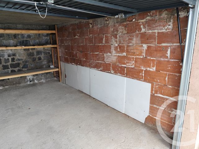 parking à louer - 15.0 m2 - CLERMONT FERRAND - 63 - AUVERGNE - Century 21 Agence Girard