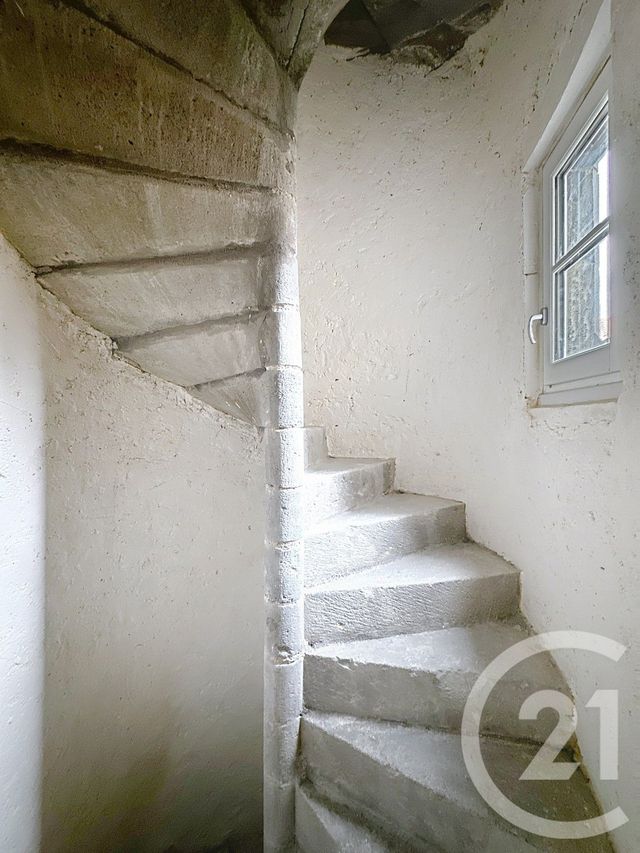 Appartement F3 à vendre - 3 pièces - 63.94 m2 - RIOM - 63 - AUVERGNE - Century 21 Agence Girard