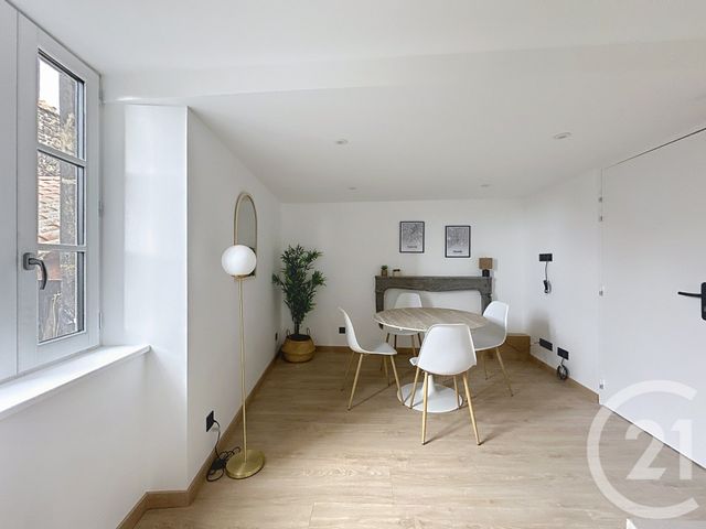 Appartement F3 à vendre - 3 pièces - 63.94 m2 - RIOM - 63 - AUVERGNE - Century 21 Agence Girard