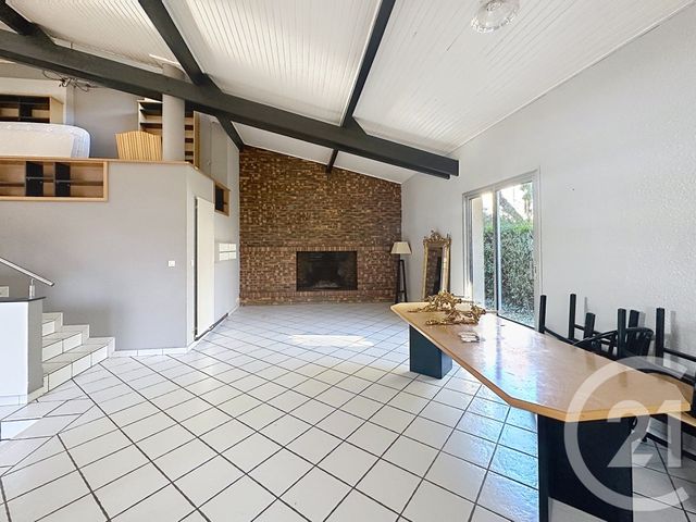 maison à vendre - 7 pièces - 180.0 m2 - RIOM - 63 - AUVERGNE - Century 21 Agence Girard