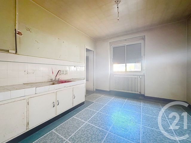 maison à vendre - 7 pièces - 180.0 m2 - RIOM - 63 - AUVERGNE - Century 21 Agence Girard