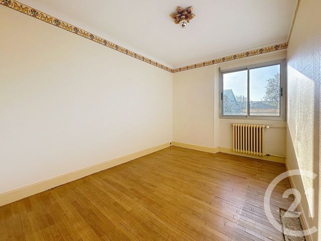 maison à vendre - 7 pièces - 180.0 m2 - RIOM - 63 - AUVERGNE - Century 21 Agence Girard