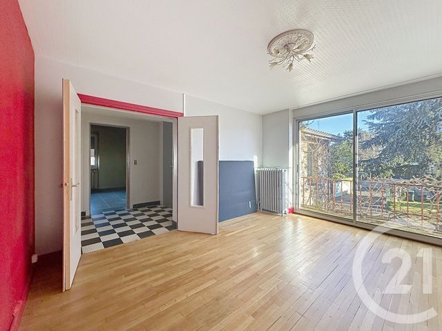 maison à vendre - 7 pièces - 180.0 m2 - RIOM - 63 - AUVERGNE - Century 21 Agence Girard