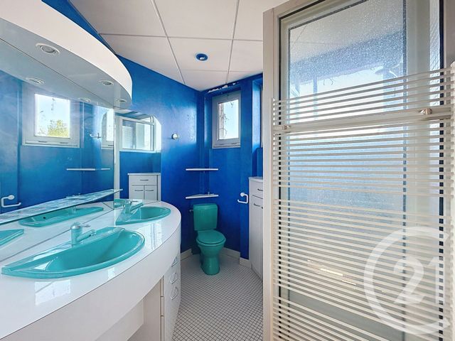 maison à vendre - 7 pièces - 180.0 m2 - RIOM - 63 - AUVERGNE - Century 21 Agence Girard