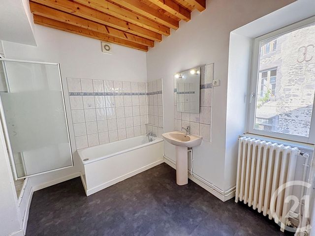 maison à louer - 4 pièces - 87.0 m2 - MARSAT - 63 - AUVERGNE - Century 21 Agence Girard