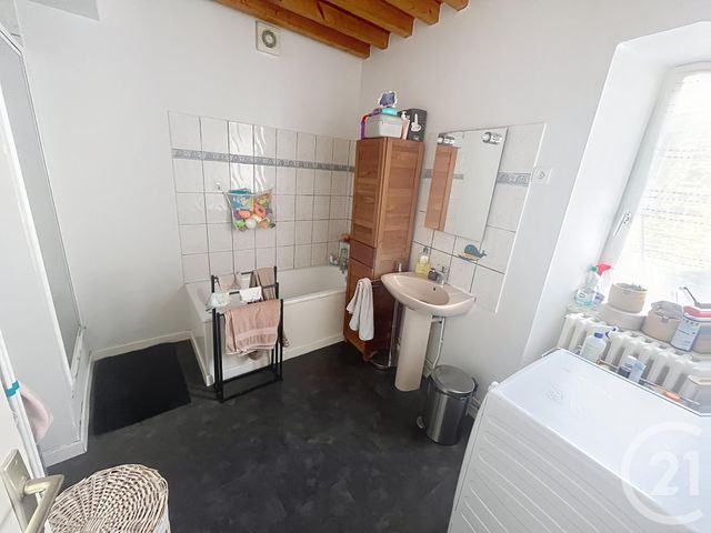 maison à louer - 4 pièces - 87.0 m2 - MARSAT - 63 - AUVERGNE - Century 21 Agence Girard