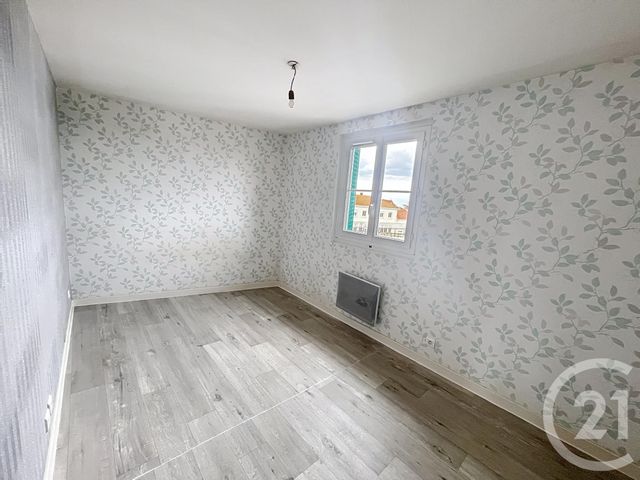 Appartement F3 à louer - 3 pièces - 48.87 m2 - CHATEL GUYON - 63 - AUVERGNE - Century 21 Agence Girard