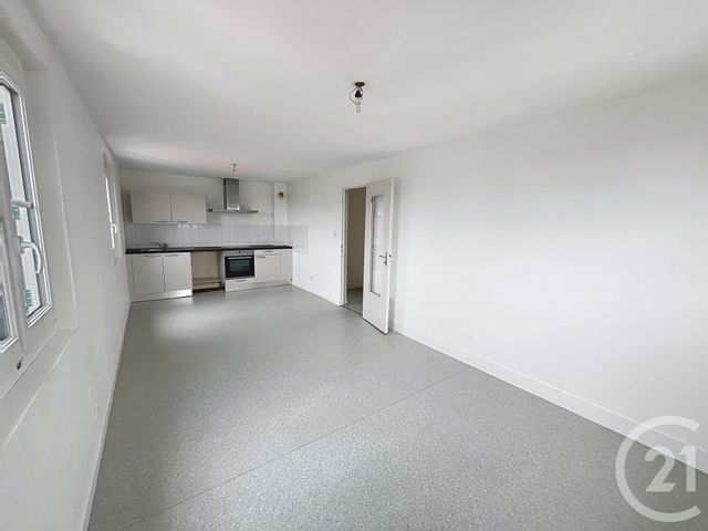 Appartement F3 à louer - 3 pièces - 48.87 m2 - CHATEL GUYON - 63 - AUVERGNE - Century 21 Agence Girard