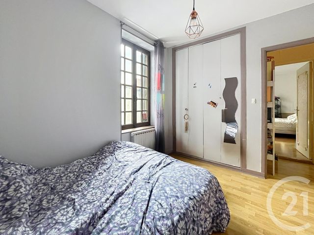 maison à vendre - 5 pièces - 100.0 m2 - ST BONNET PRES RIOM - 63 - AUVERGNE - Century 21 Agence Girard