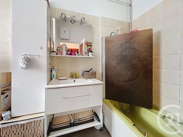 maison à vendre - 5 pièces - 100.0 m2 - ST BONNET PRES RIOM - 63 - AUVERGNE - Century 21 Agence Girard