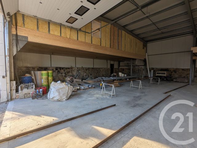 commerce à louer - 150.0 m2 - RIOM - 63 - AUVERGNE - Century 21 Agence Girard