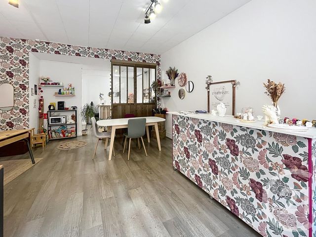 commerce à louer - 40.0 m2 - RIOM - 63 - AUVERGNE - Century 21 Agence Girard