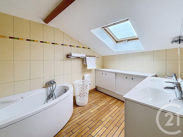 maison à vendre - 5 pièces - 145.0 m2 - CHATEL GUYON - 63 - AUVERGNE - Century 21 Agence Girard