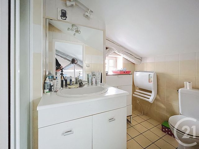 Appartement F5 à vendre - 6 pièces - 127.57 m2 - RIOM - 63 - AUVERGNE - Century 21 Agence Girard