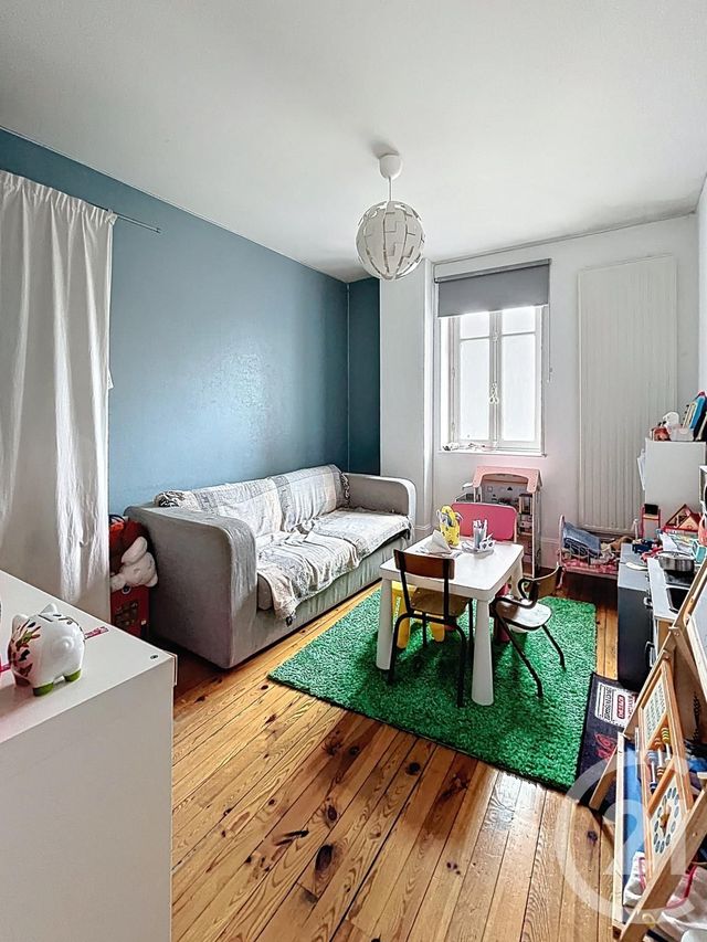 Appartement F5 à vendre - 6 pièces - 127.57 m2 - RIOM - 63 - AUVERGNE - Century 21 Agence Girard