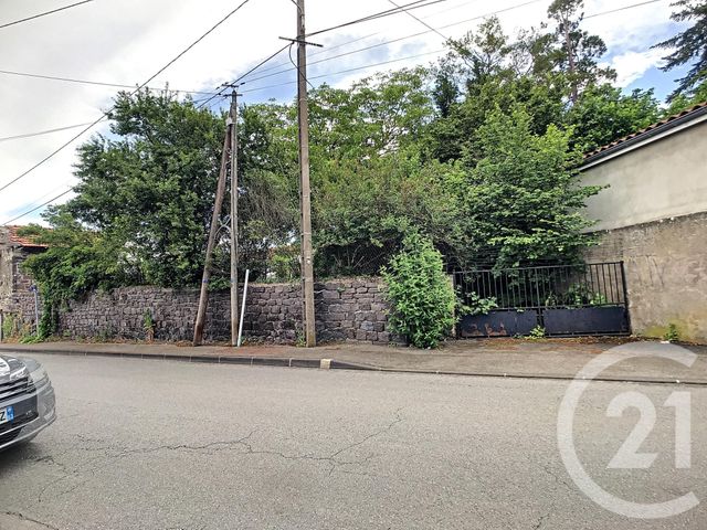 terrain à vendre - 900.0 m2 - RIOM - 63 - AUVERGNE - Century 21 Agence Girard