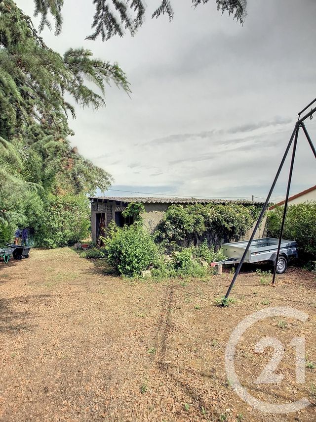 terrain à vendre - 900.0 m2 - RIOM - 63 - AUVERGNE - Century 21 Agence Girard