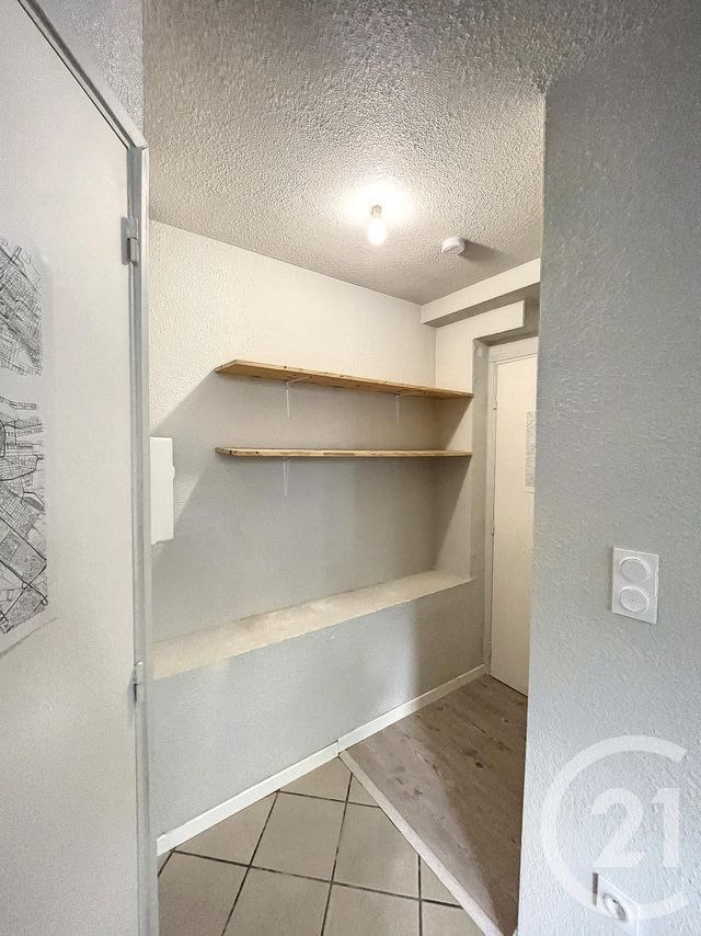 Appartement Studio à louer - 1 pièce - 21.09 m2 - CLERMONT FERRAND - 63 - AUVERGNE - Century 21 Agence Girard