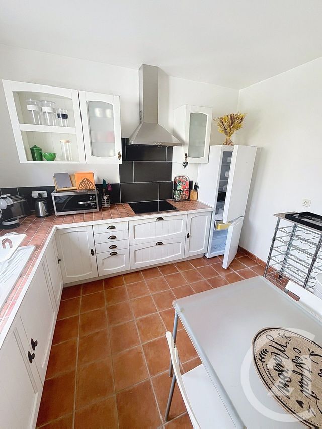 Appartement F3 à louer - 3 pièces - 64.93 m2 - RIOM - 63 - AUVERGNE - Century 21 Agence Girard
