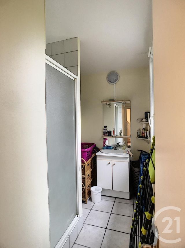 Appartement F2 à louer - 2 pièces - 36.46 m2 - GIMEAUX - 63 - AUVERGNE - Century 21 Agence Girard