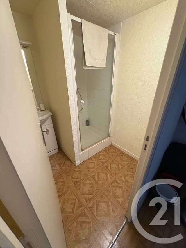 Appartement Duplex à louer - 2 pièces - 50.84 m2 - RIOM - 63 - AUVERGNE - Century 21 Agence Girard
