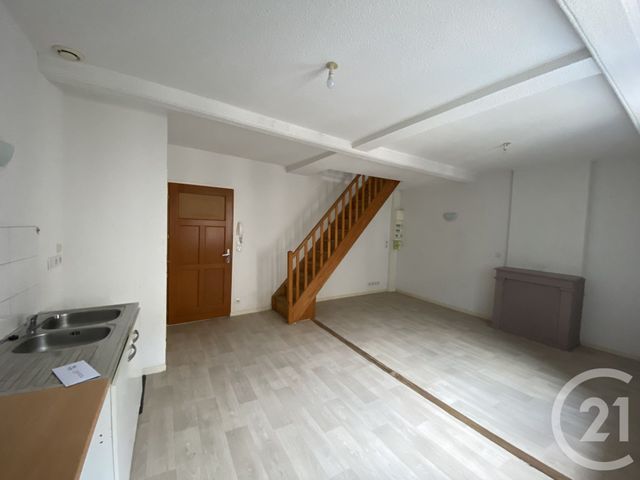 Appartement Duplex à louer - 2 pièces - 50.84 m2 - RIOM - 63 - AUVERGNE - Century 21 Agence Girard