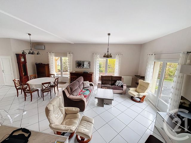 maison à vendre - 5 pièces - 159.26 m2 - MONTPENSIER - 63 - AUVERGNE - Century 21 Agence Girard