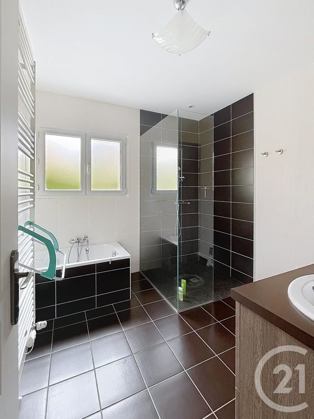 maison à vendre - 5 pièces - 159.26 m2 - MONTPENSIER - 63 - AUVERGNE - Century 21 Agence Girard