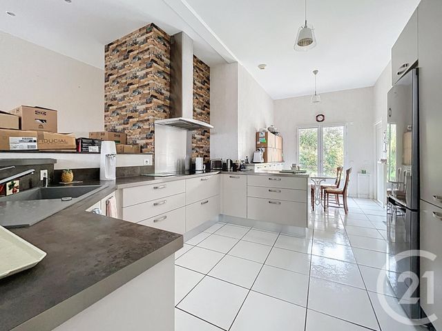maison à vendre - 5 pièces - 159.26 m2 - MONTPENSIER - 63 - AUVERGNE - Century 21 Agence Girard