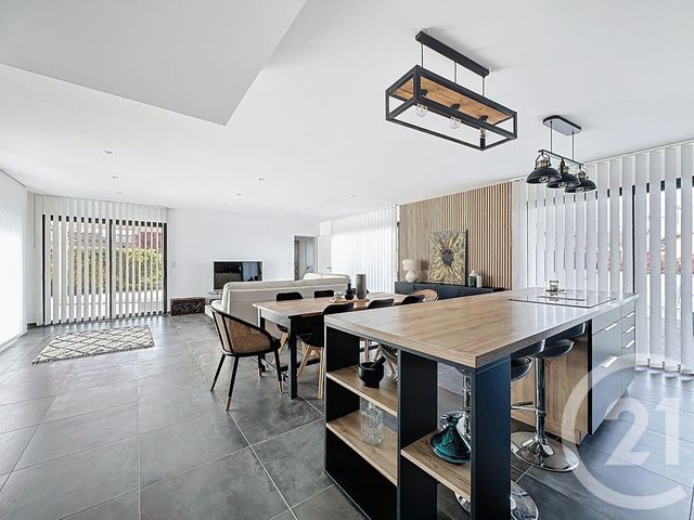 maison à vendre - 5 pièces - 145.88 m2 - CHAPPES - 63 - AUVERGNE - Century 21 Agence Girard