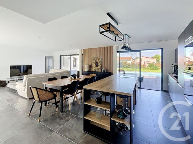 maison à vendre - 5 pièces - 145.88 m2 - CHAPPES - 63 - AUVERGNE - Century 21 Agence Girard