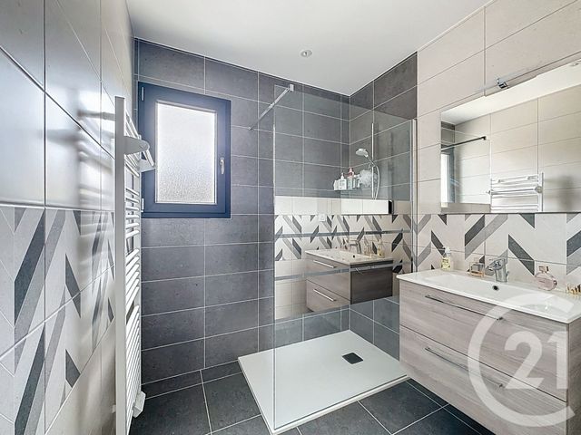 maison à vendre - 5 pièces - 145.88 m2 - CHAPPES - 63 - AUVERGNE - Century 21 Agence Girard