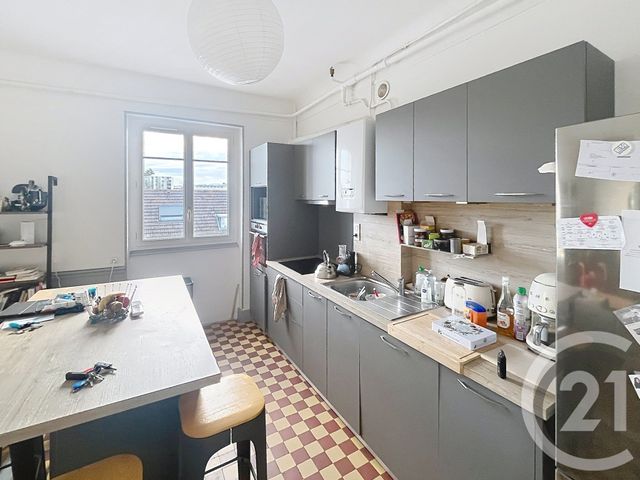 Appartement F3 à louer - 3 pièces - 73.0 m2 - VICHY - 03 - AUVERGNE - Century 21 Agence Girard