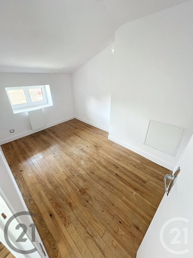 maison à louer - 3 pièces - 58.0 m2 - VOLVIC - 63 - AUVERGNE - Century 21 Agence Girard