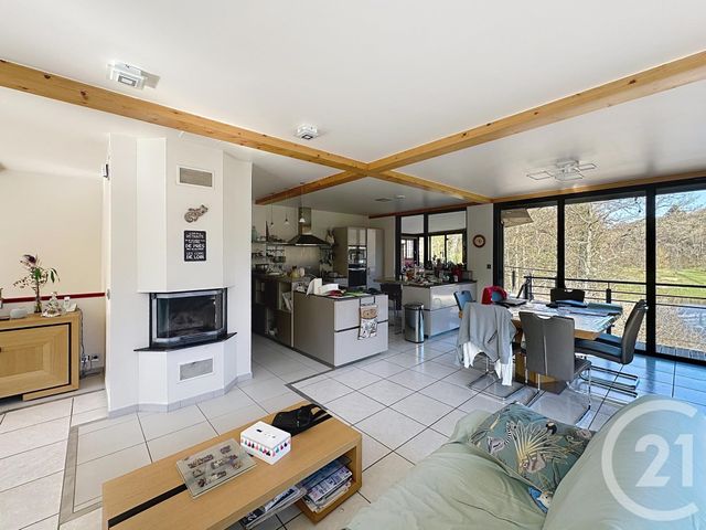 maison à vendre - 7 pièces - 180.0 m2 - CHAPDES BEAUFORT - 63 - AUVERGNE - Century 21 Agence Girard