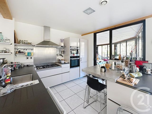 maison à vendre - 7 pièces - 180.0 m2 - CHAPDES BEAUFORT - 63 - AUVERGNE - Century 21 Agence Girard