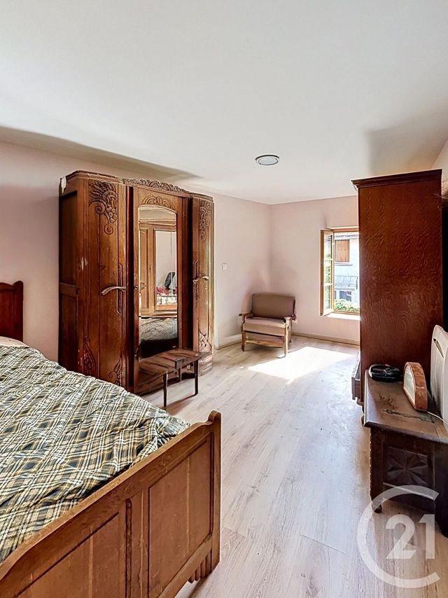 maison à vendre - 5 pièces - 125.0 m2 - YSSAC LA TOURETTE - 63 - AUVERGNE - Century 21 Agence Girard