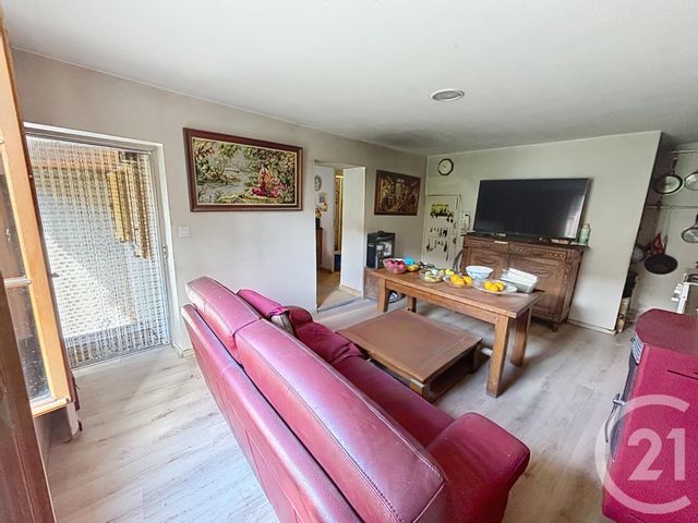 maison à vendre - 5 pièces - 125.0 m2 - YSSAC LA TOURETTE - 63 - AUVERGNE - Century 21 Agence Girard