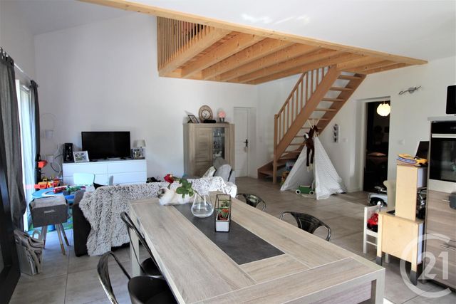 maison à louer - 5 pièces - 128.01 m2 - VOLVIC - 63 - AUVERGNE - Century 21 Agence Girard